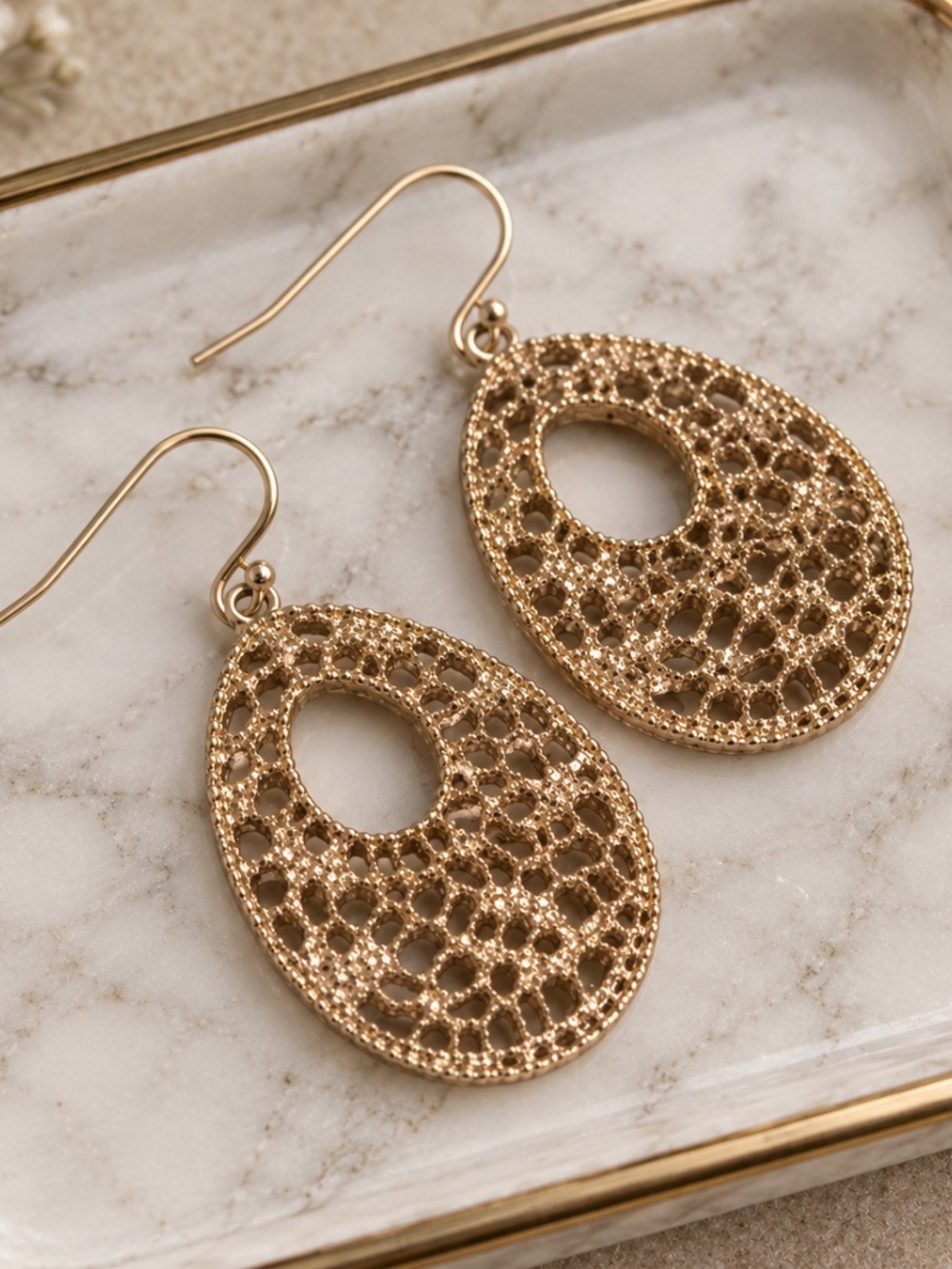 Gold Cutout Dangle Earrings